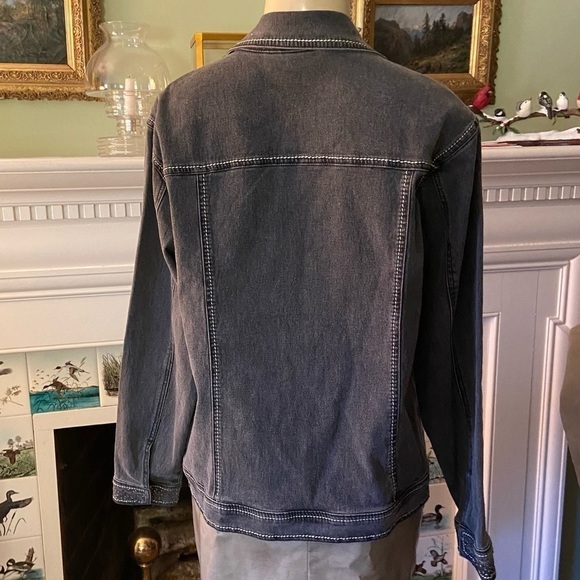 Diane Gilman rhinestone jeans jacket in midnight blue. Fun garment for you. - Picture 2 of 6